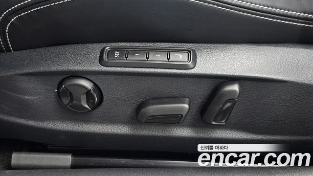 Volkswagen Passat 2022 — photo 32