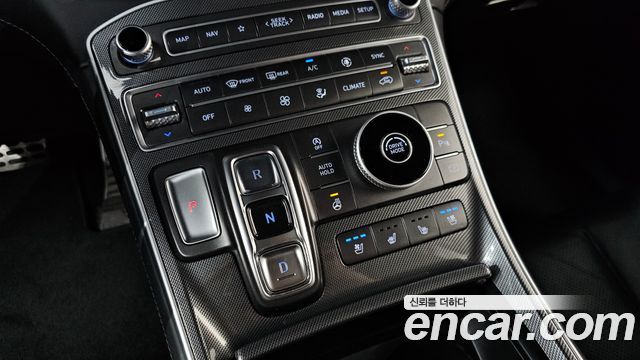 Hyundai Santafe 2021 — photo 12