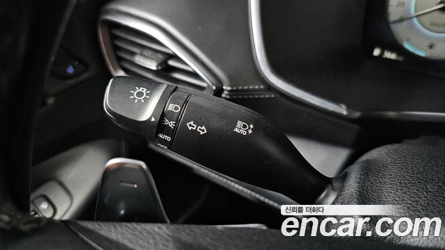 Hyundai Santafe 2021 — photo 30