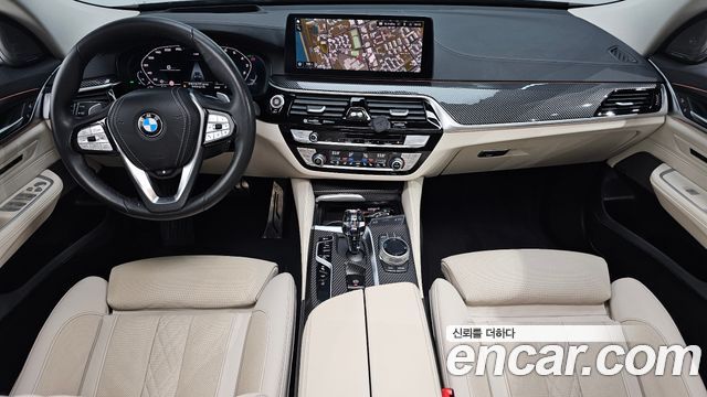 BMW Gran Turismo 2021 — photo 10