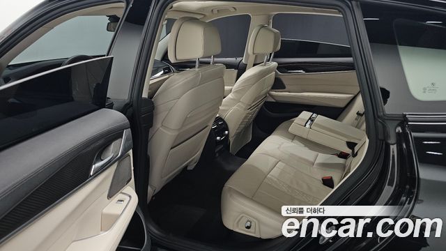 BMW Gran Turismo 2021 — photo 18