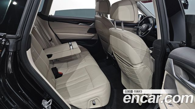 BMW Gran Turismo 2021 — photo 16