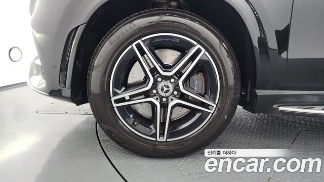 Mercedes-Benz GLE-Class 2020 — photo 5