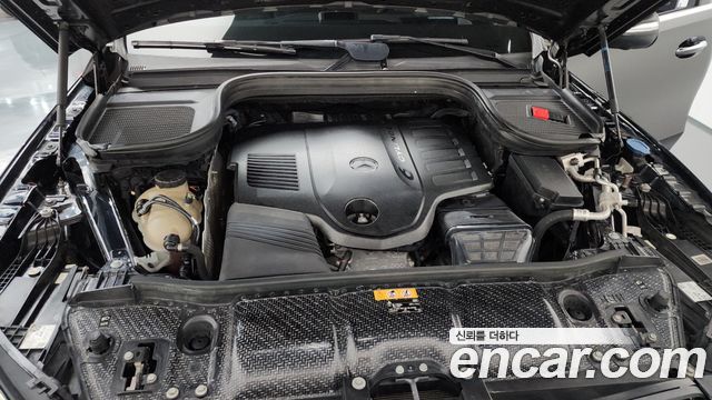 Mercedes-Benz GLE-Class 2020 — photo 6
