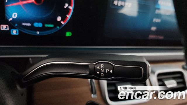 Mercedes-Benz GLE-Class 2020 — photo 9