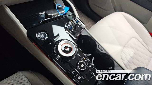 Kia Sportage 2023 — photo 9