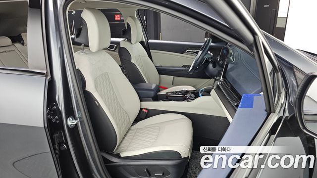 Kia Sportage 2023 — photo 12