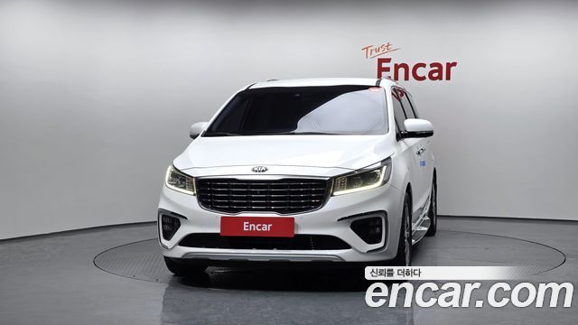 Kia Canival 2019 — photo 3