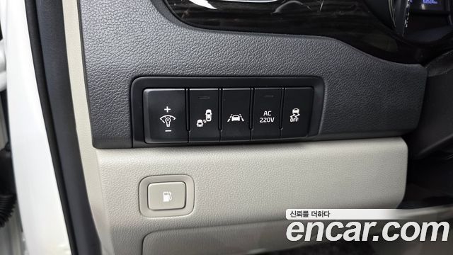 Kia Canival 2019 — photo 16