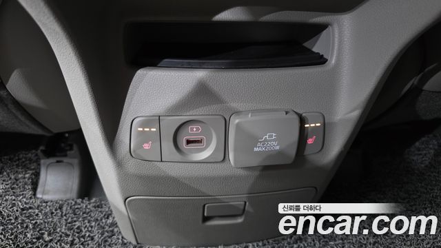 Kia Canival 2019 — photo 18