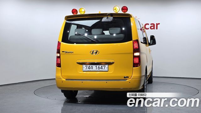 Hyundai Starex 2021 — photo 4