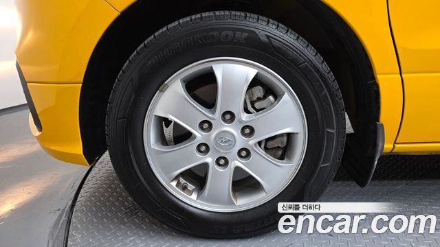 Hyundai Starex 2021 — photo 5
