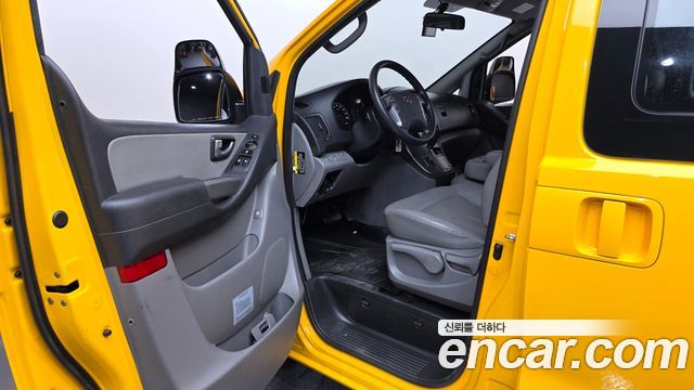 Hyundai Starex 2021 — photo 10
