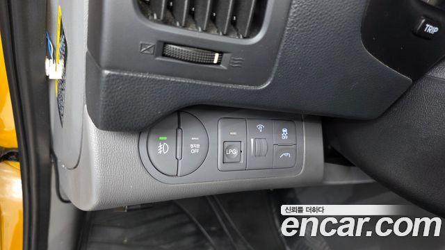 Hyundai Starex 2021 — photo 18