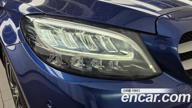 Mercedes-Benz C-Class 2019 — photo 8