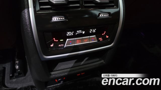 BMW X7 2024 — photo 18