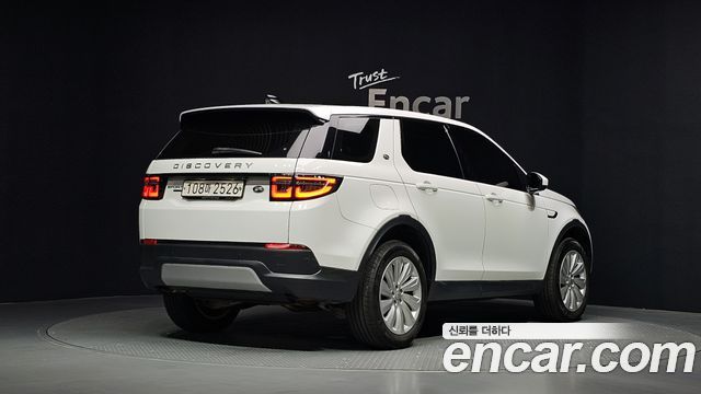 Land Rover Discovery Sport 2020 — photo 2