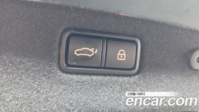 Genesis G70 2019 — photo 22
