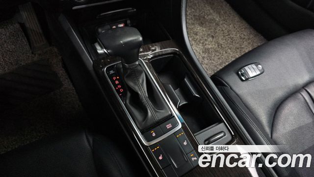 Kia K5 2017 — photo 9