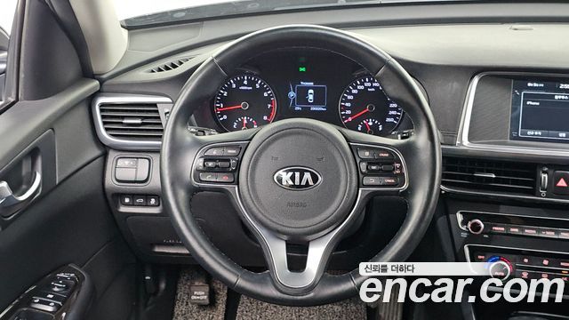 Kia K5 2017 — photo 13