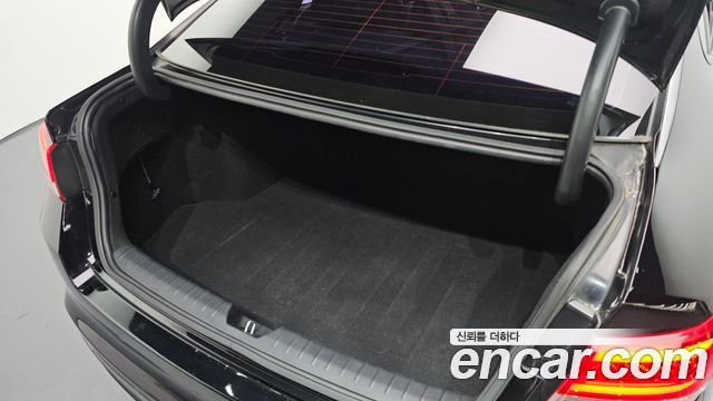 Kia K5 2017 — photo 20