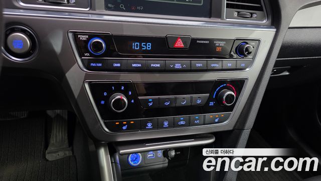 Hyundai Sonata 2017 — photo 22