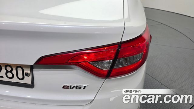 Hyundai Sonata 2017 — photo 9