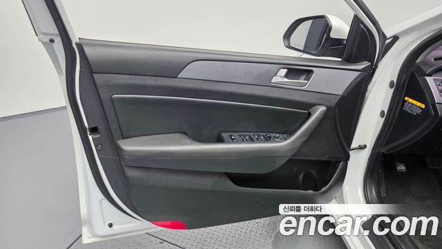 Hyundai Sonata 2017 — photo 14