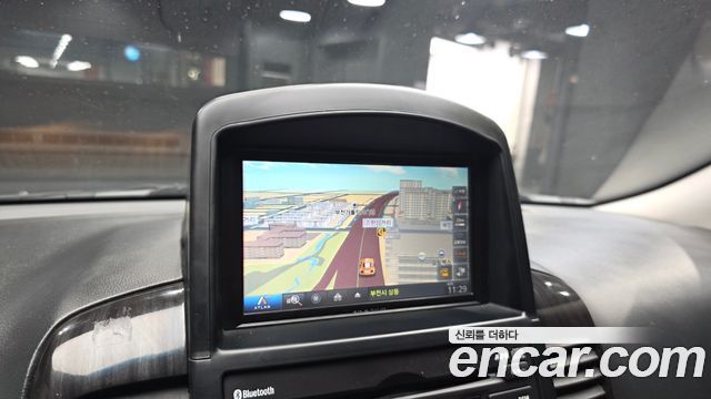 Kia Canival 2014 — photo 21