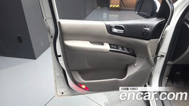 Kia Canival 2014 — photo 14