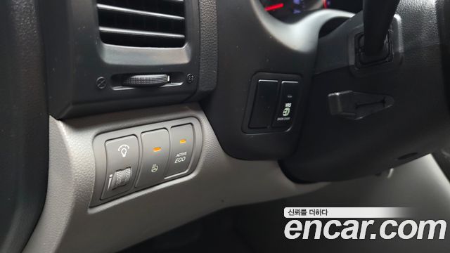 Kia Canival 2014 — photo 27