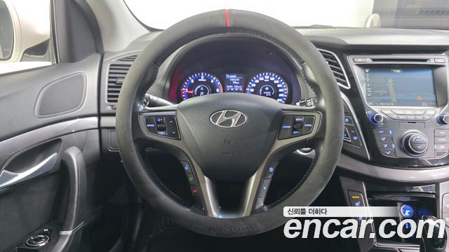 Hyundai i40 2016 — photo 13
