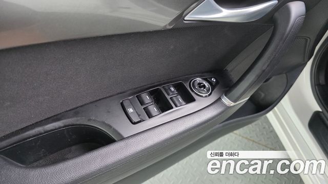 Hyundai i40 2016 — photo 17