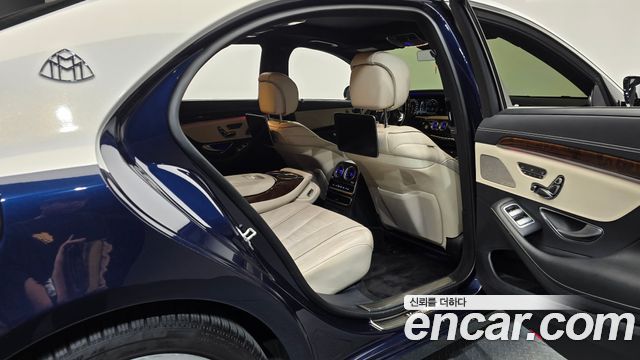 Mercedes-Benz S-Class 2018 — photo 11