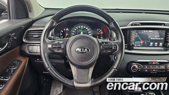 Kia Sorento 2015 — photo 19