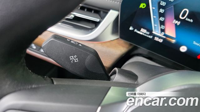 BMW 2-Series 2025 — photo 26