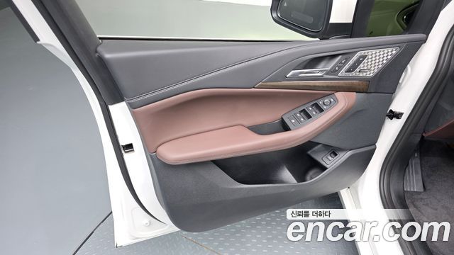 BMW 2-Series 2025 — photo 14