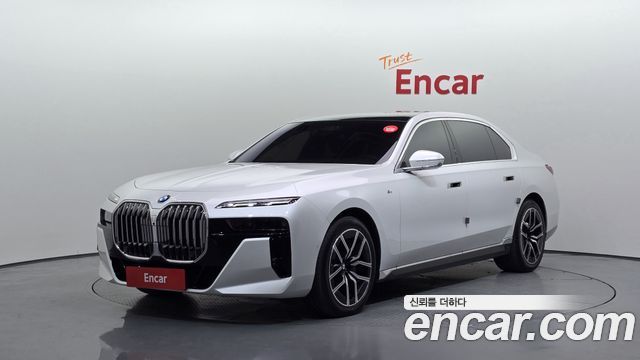 BMW 7-Series 2024 — photo 1