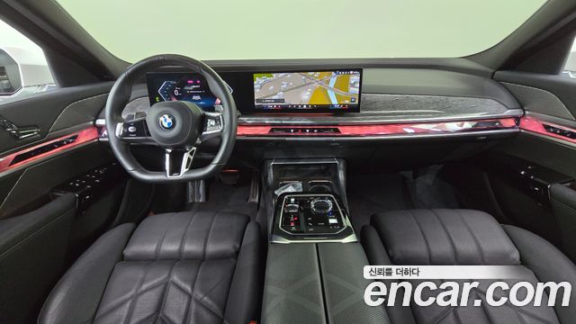 BMW 7-Series 2024 — photo 10