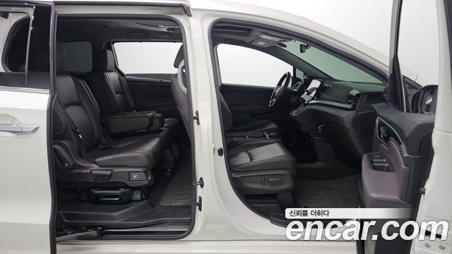 Honda Odyssey 2019 — photo 24