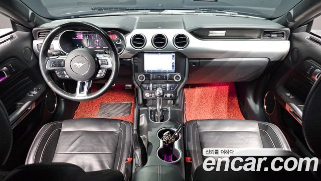Ford Mustang 2023 — photo 9