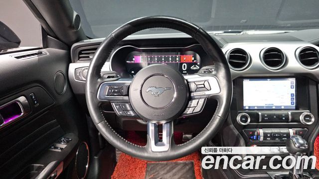 Ford Mustang 2023 — photo 18
