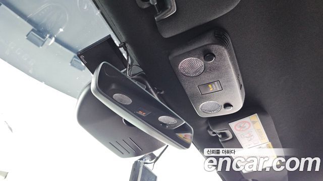 Ford Mustang 2023 — photo 23