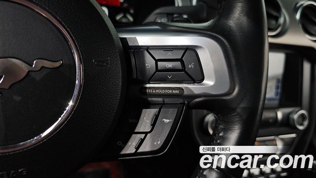 Ford Mustang 2023 — photo 29