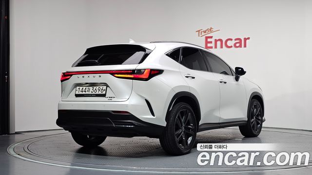 Lexus NX 2023 — photo 2