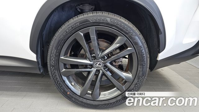 Lexus NX 2023 — photo 7