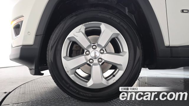 Jeep Compass 2021 — photo 5