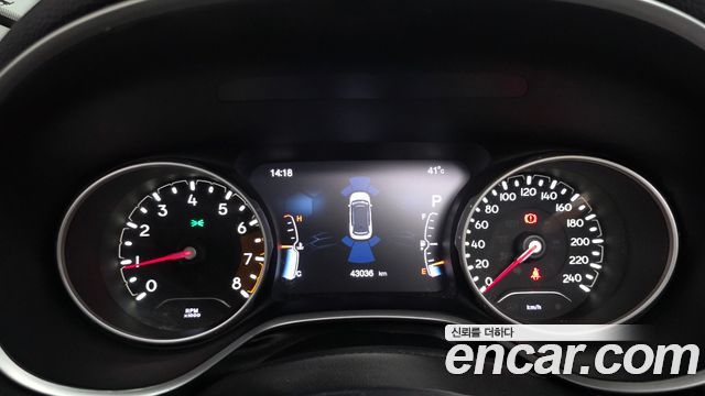 Jeep Compass 2021 — photo 11
