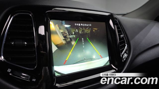 Jeep Compass 2021 — photo 20