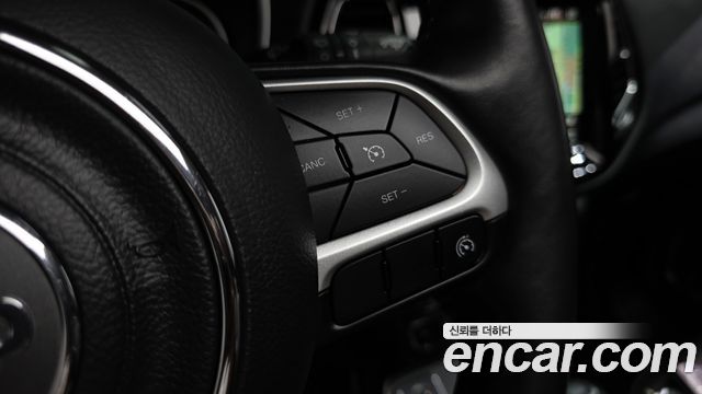 Jeep Compass 2021 — photo 29